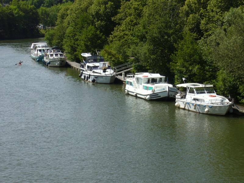  quai en bord de Meuse