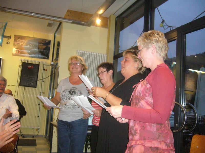 Ces dames chantent