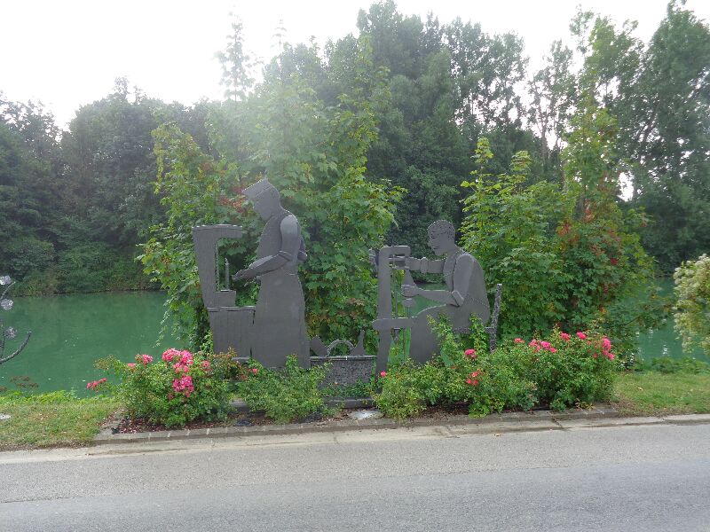 Sculptures mtalques sur la vigne