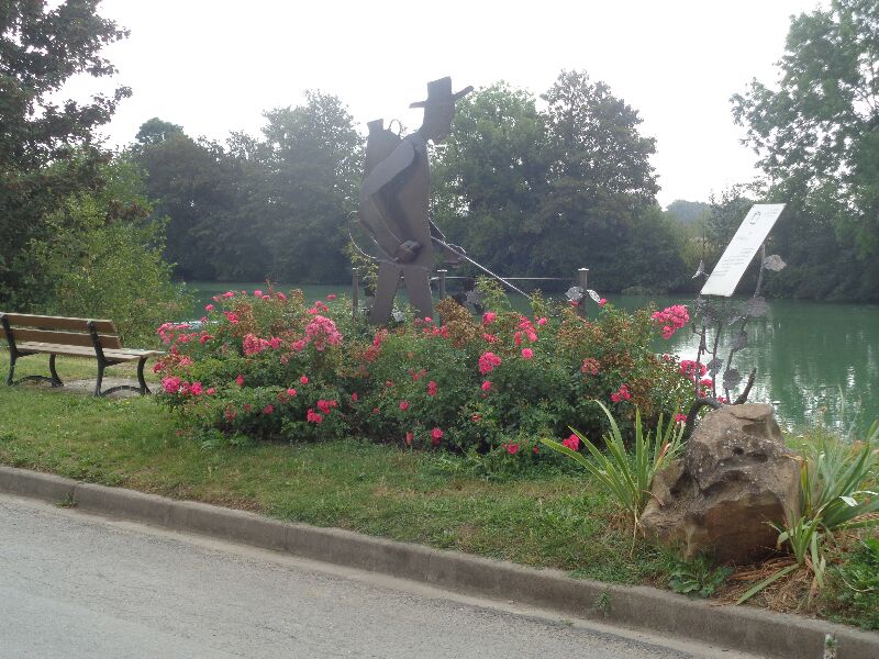 Sculptures mtalques sur la vigne